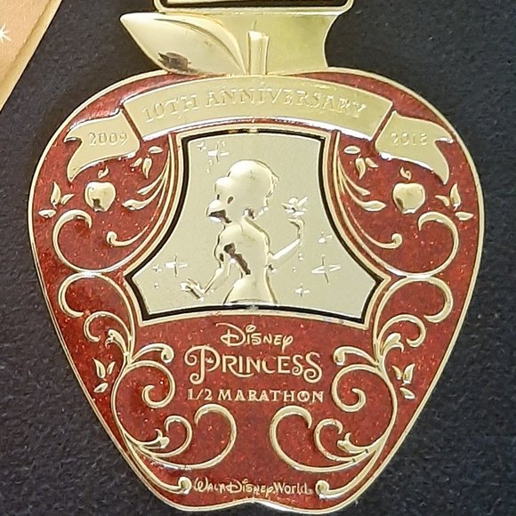 2018 runDisney Princess Half Marathon - Picture 1 of 2